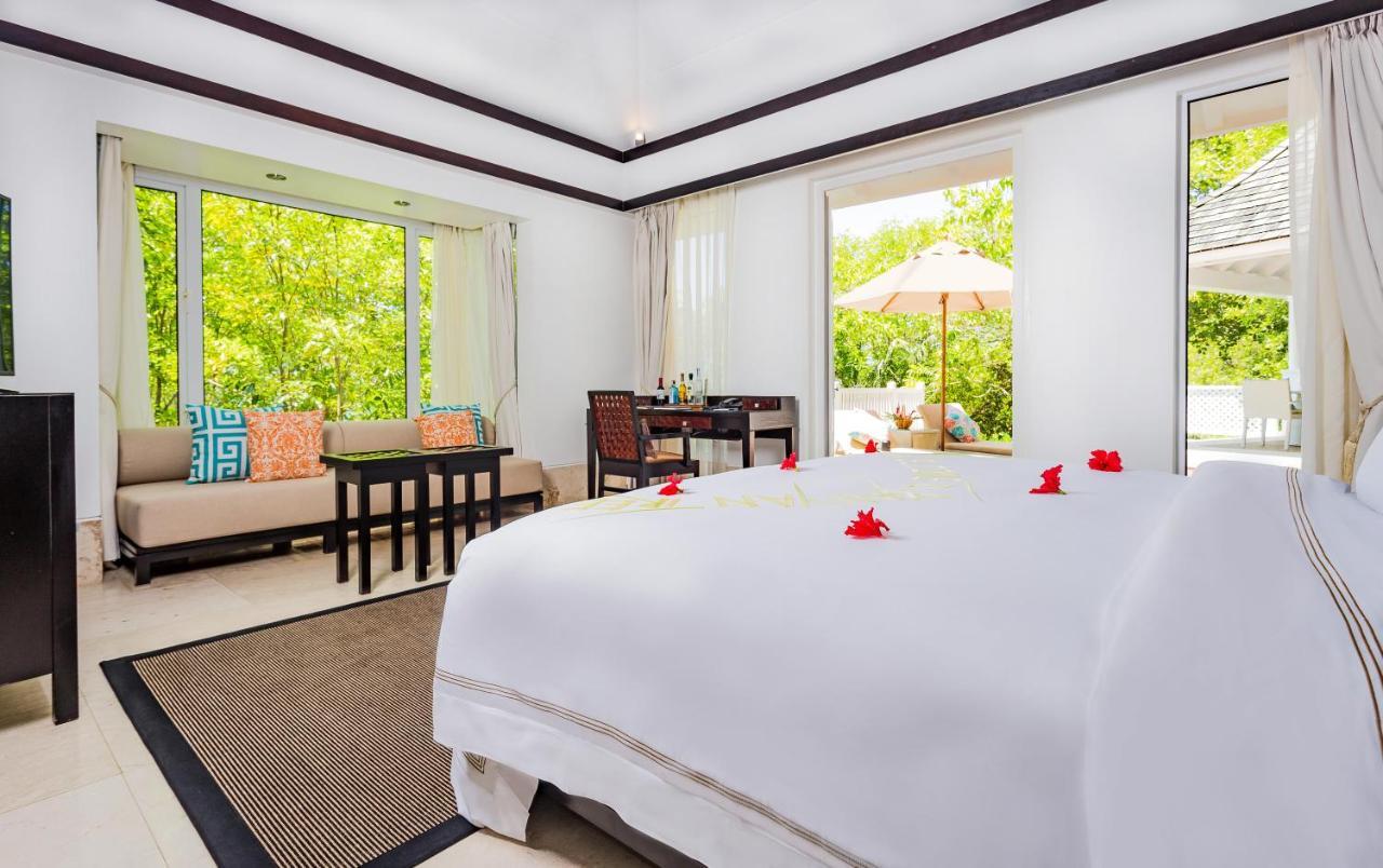 Banyan Tree Seychelles Hotel Takamaka Exterior photo